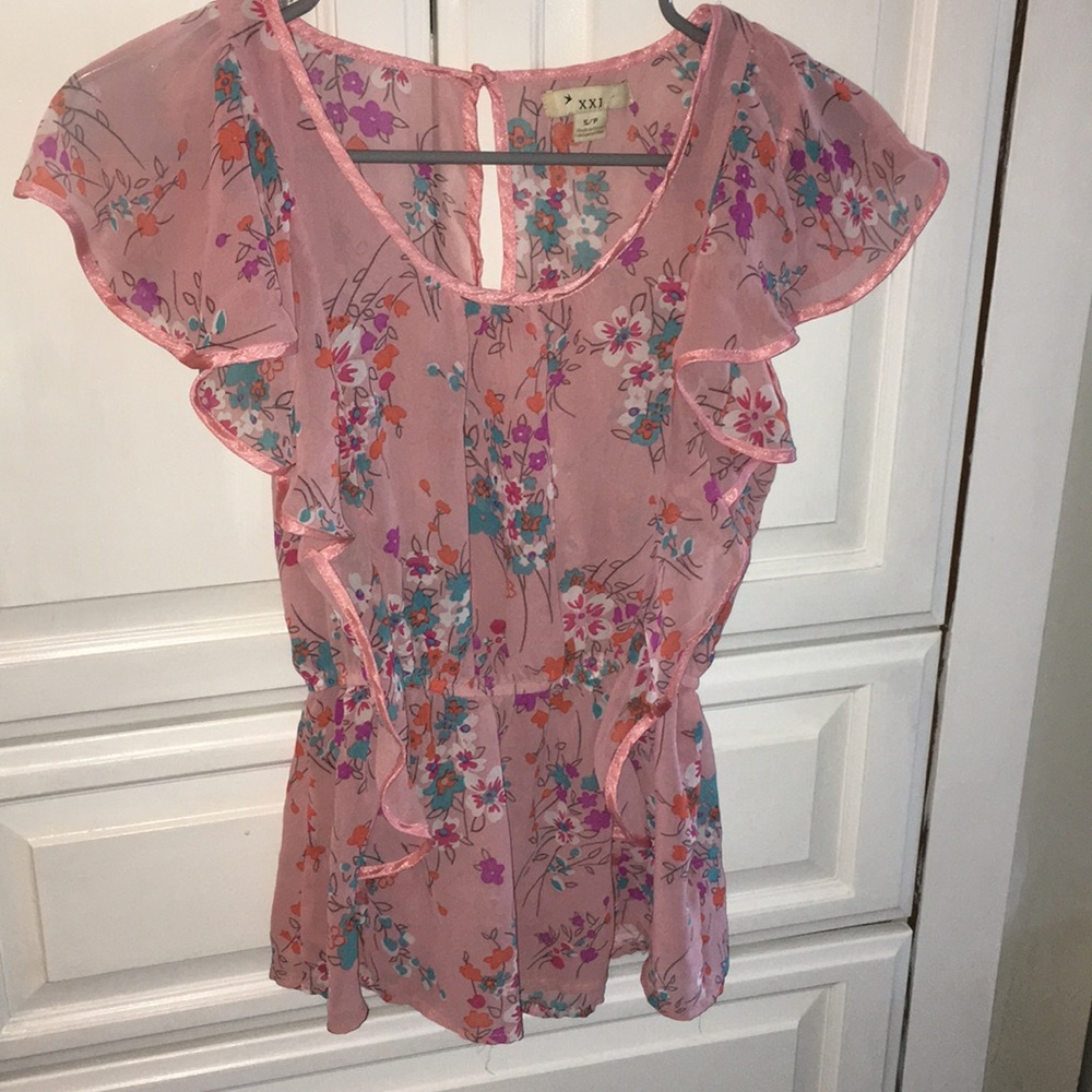 F21 Pink Flowy Floral Top/Ruffle Floral
